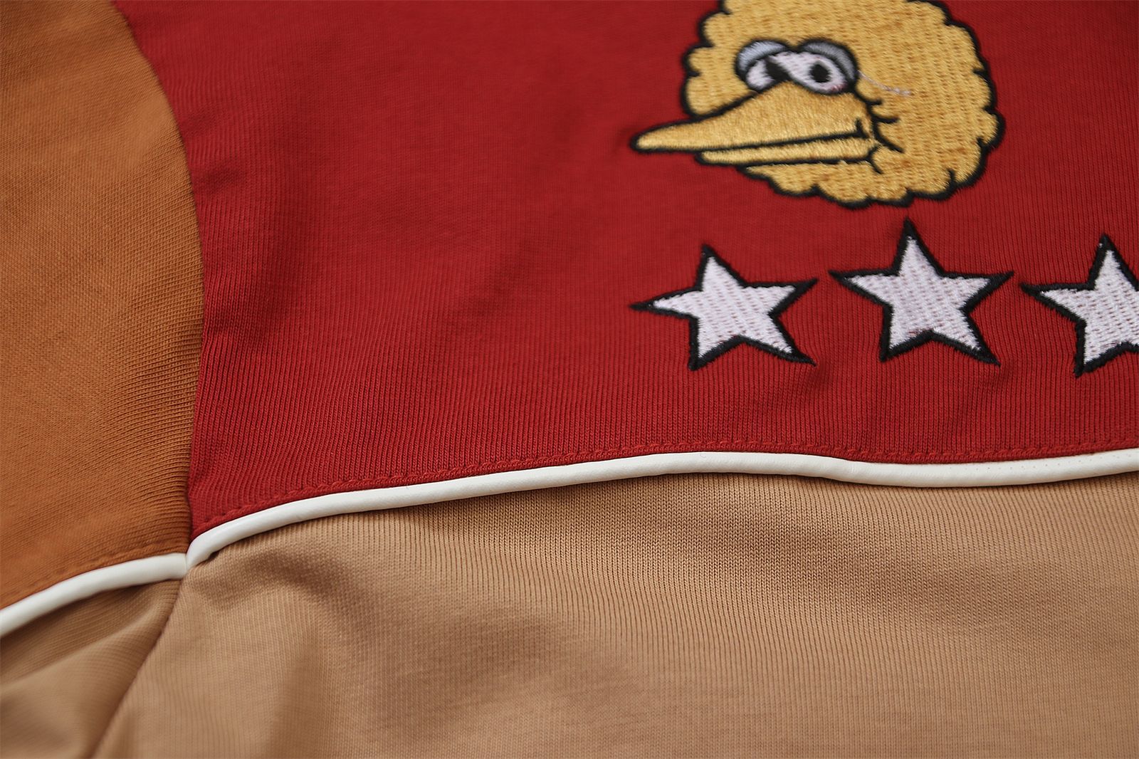 Relaxed Fit Vintage Americana Graphic Cotton V-Neck T-Shirt