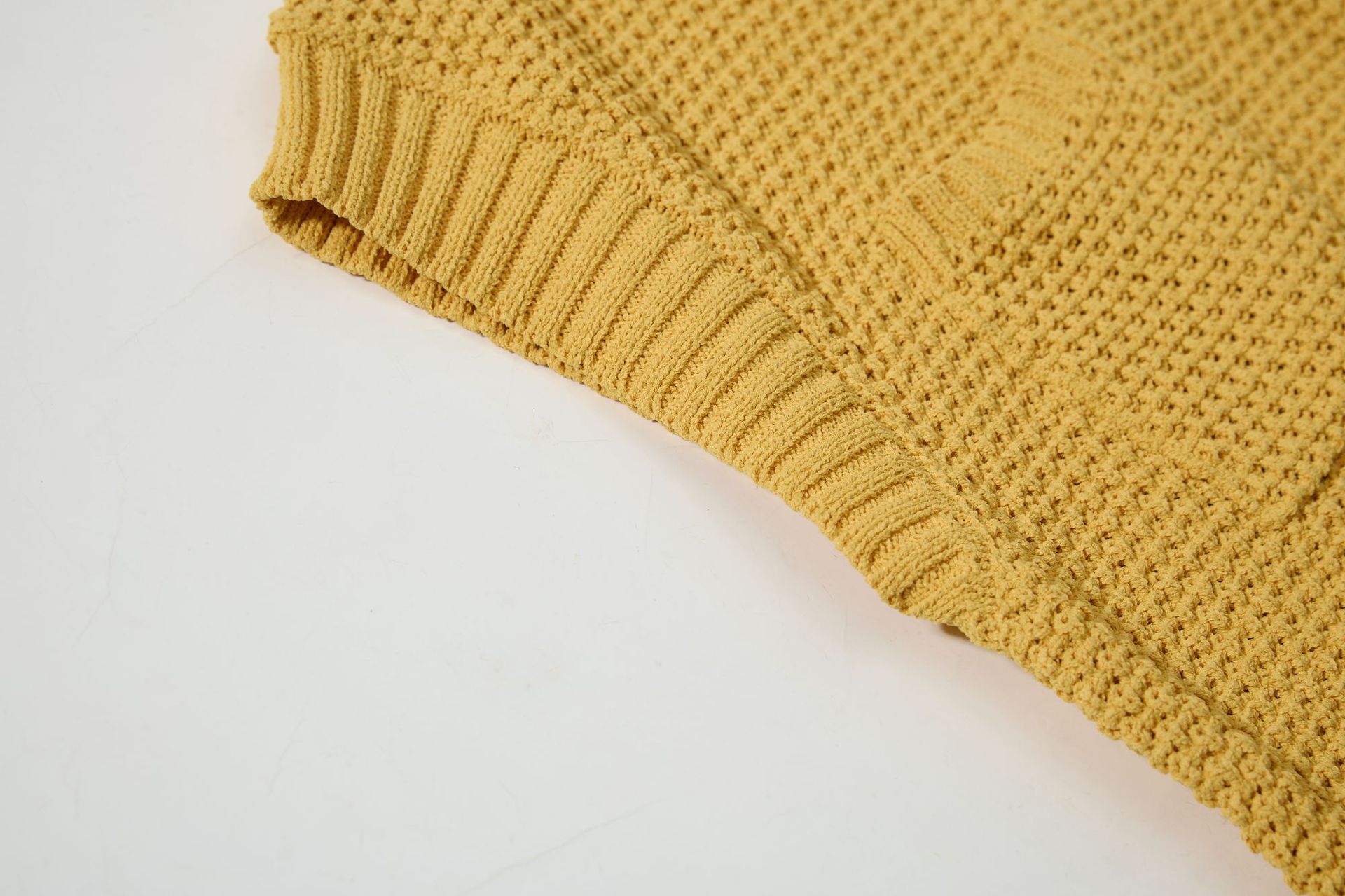 Relaxed Zipper Front Sweater Vest