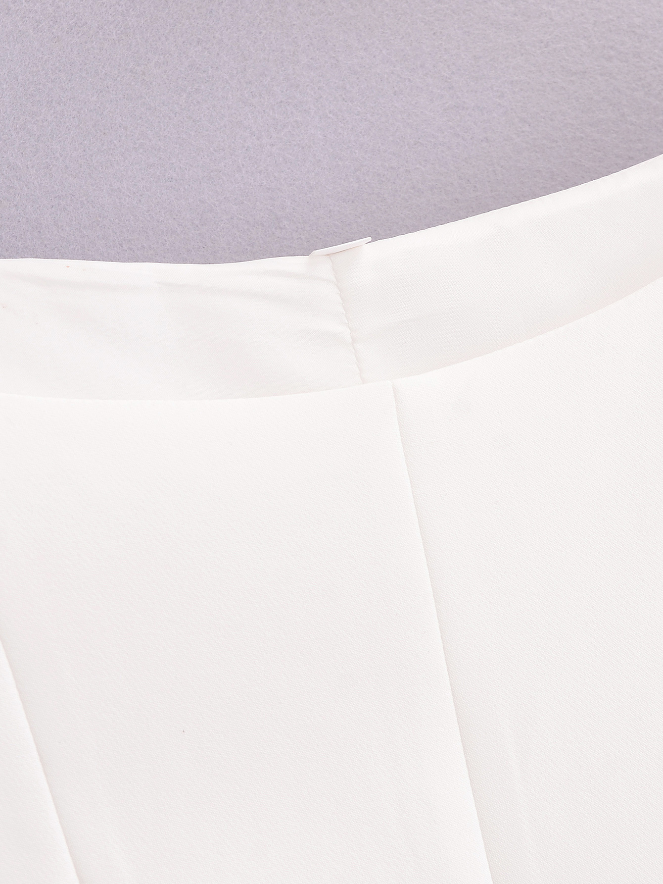 Sleeveless Solid Contemporary Flared Hem Tie Top