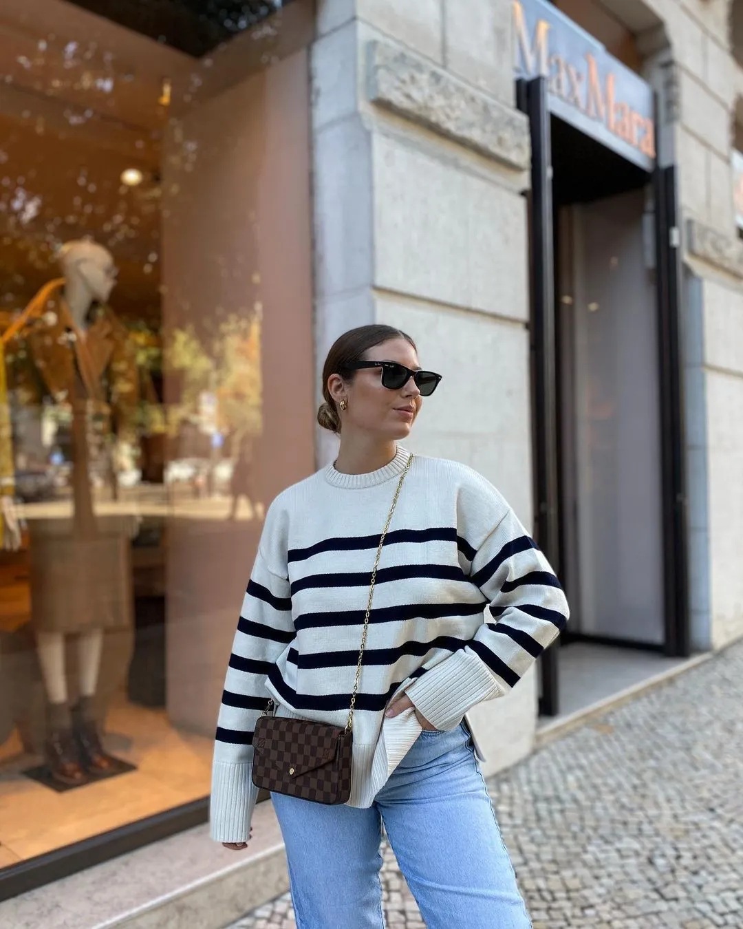 Ladies Polyester Stripe Sweater