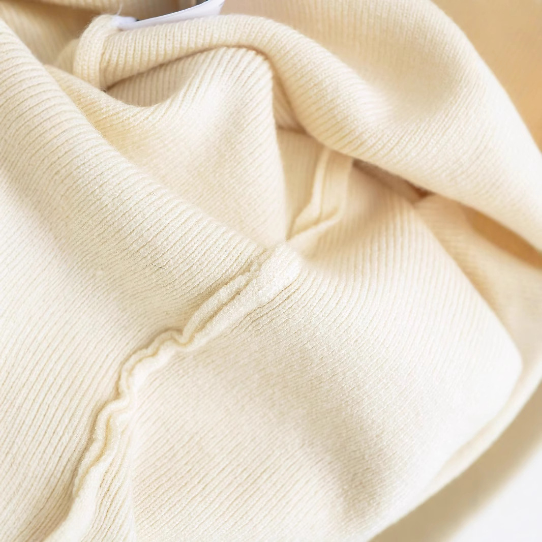 Solid Color Long Sleeve Slim Fit Sweater