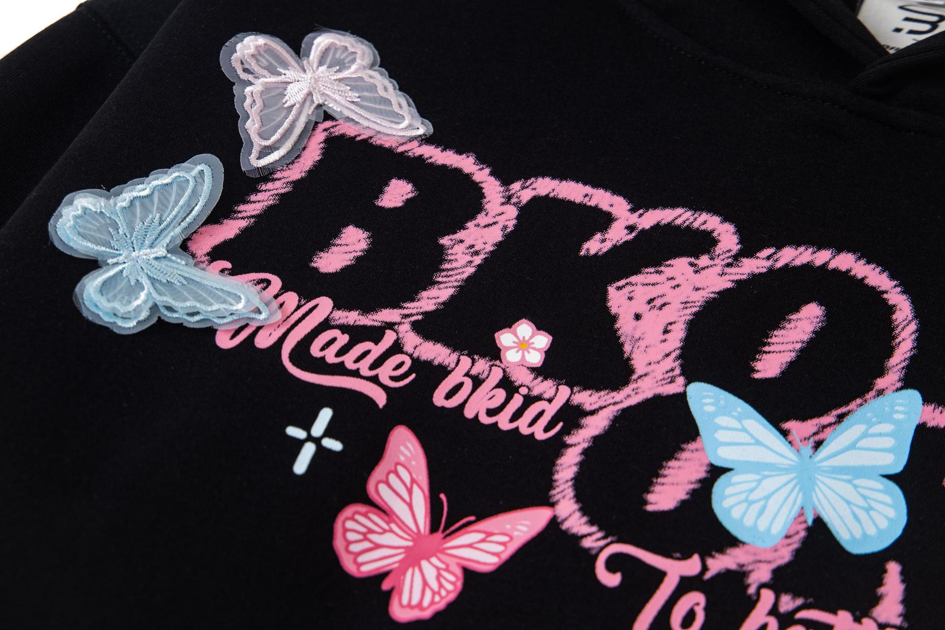 Vibrant Embossed Wing Print Hoodie