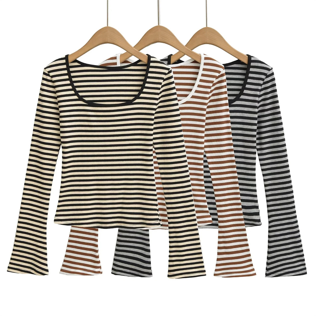 Flirty Boxy Neckline Arm-Length Striped Body