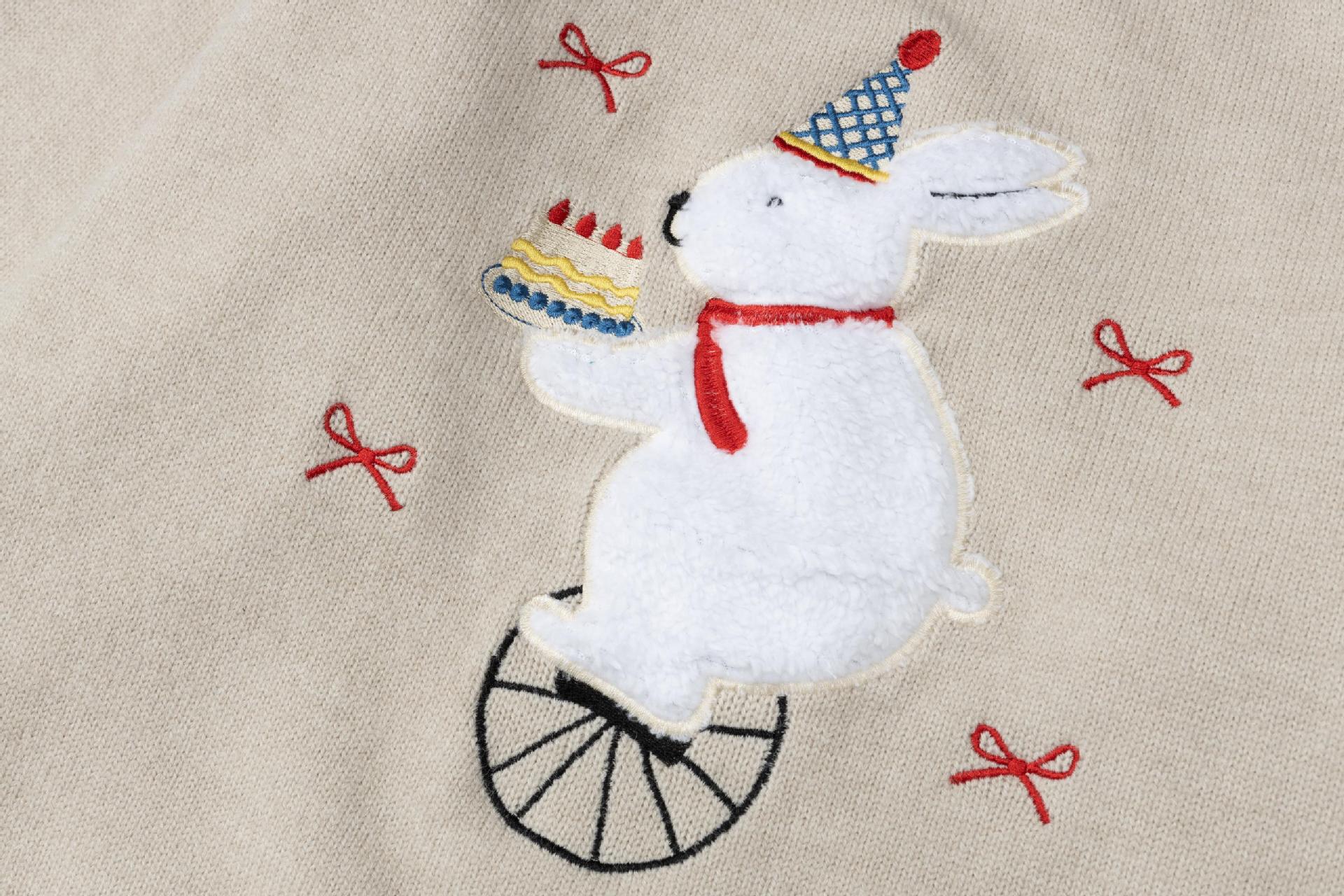 Long Sleeve Bunny Appliqué Crewneck Sweater