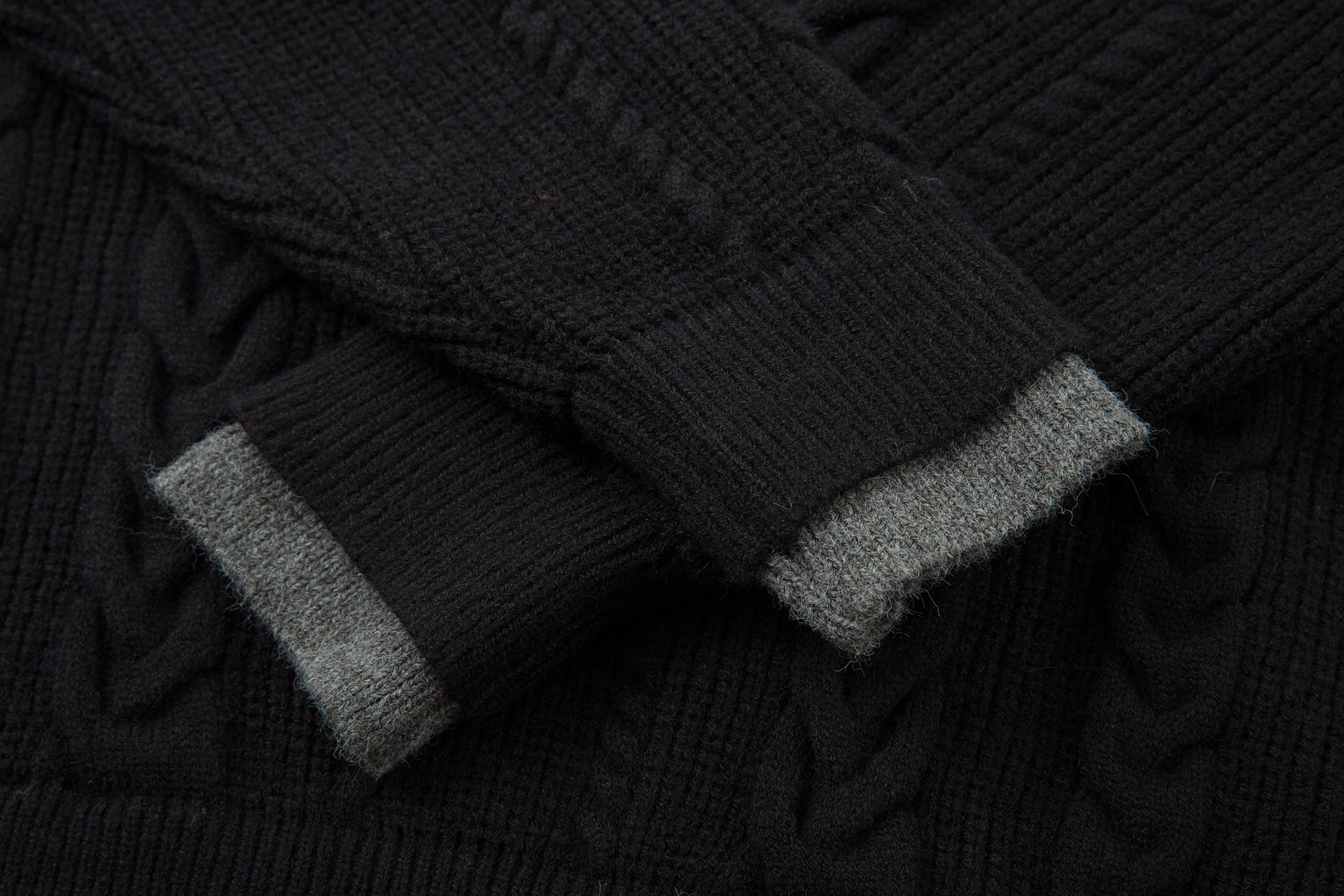 Twist Fried Dough Twists Two Pieces of Warm Knit Men