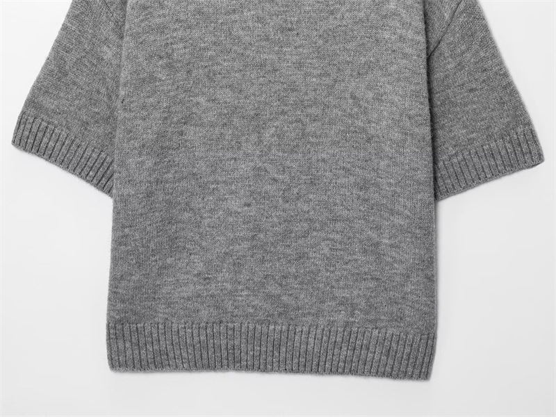 Ladies Plain Relaxed Fit Polyester Crew Sweater