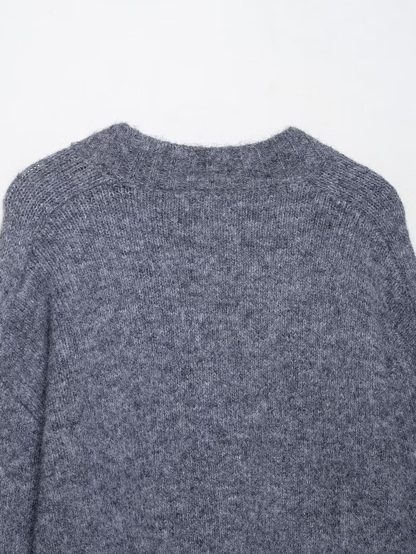 Classic Ladies Wrist-Length Plain Polyester Sweater