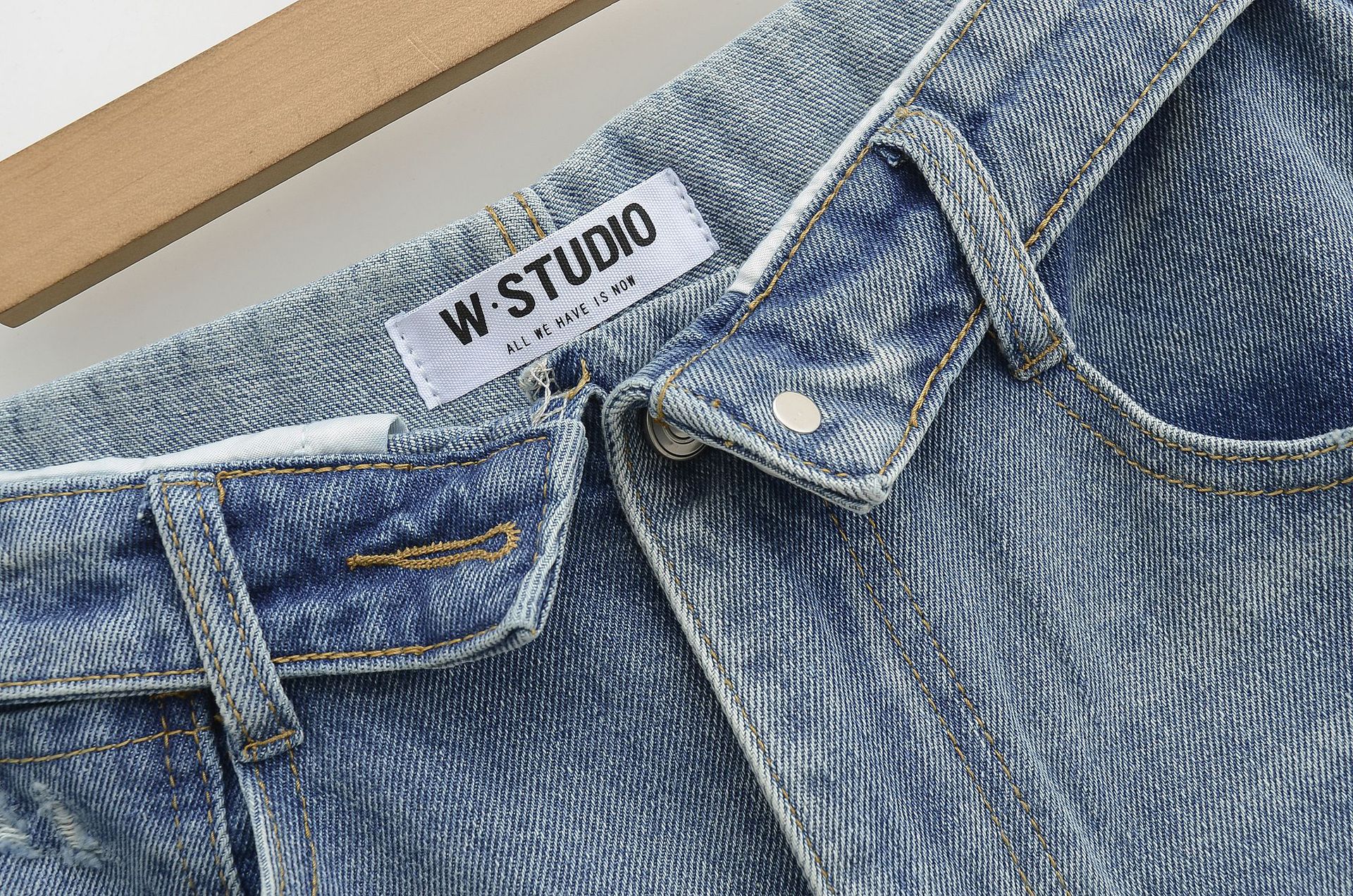 Curled high waisted back pocket wide leg mop jeans