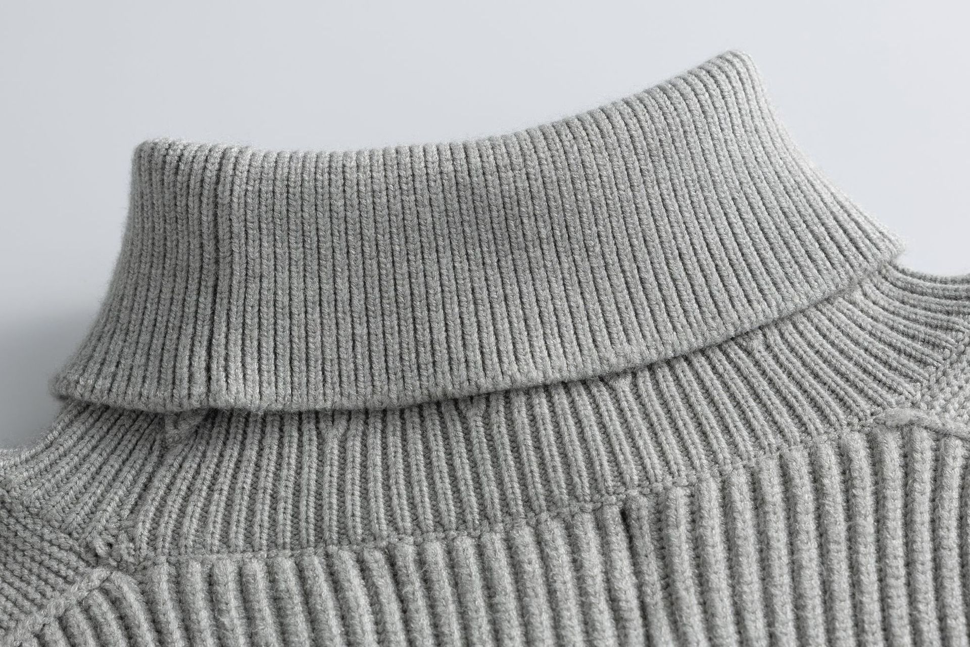 American Classic Fold-over Neck Knitwear