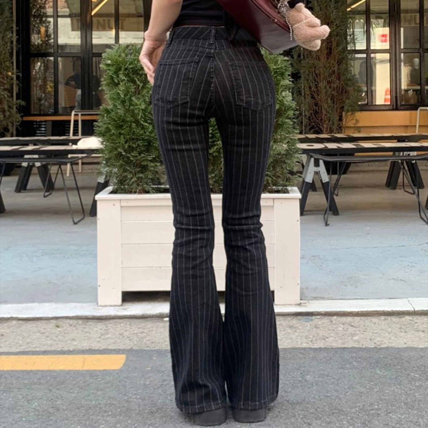 Striped contrasting horn slightly spicy low waist straight leg denim