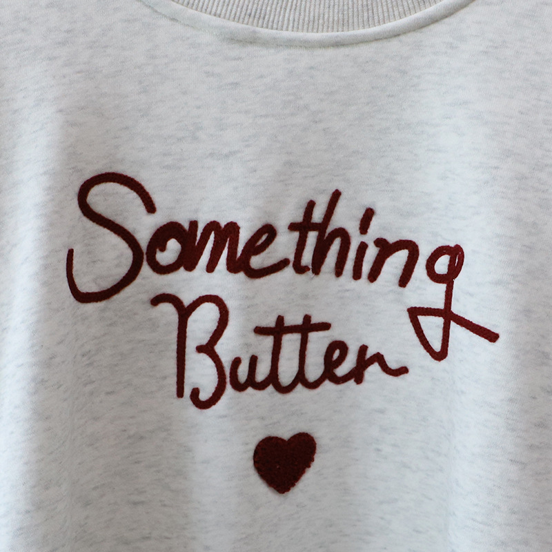Causal Loose Fleece-Lined Hoodie with Letter and Heart Embroidery Round Neck Women's Sweatshirt