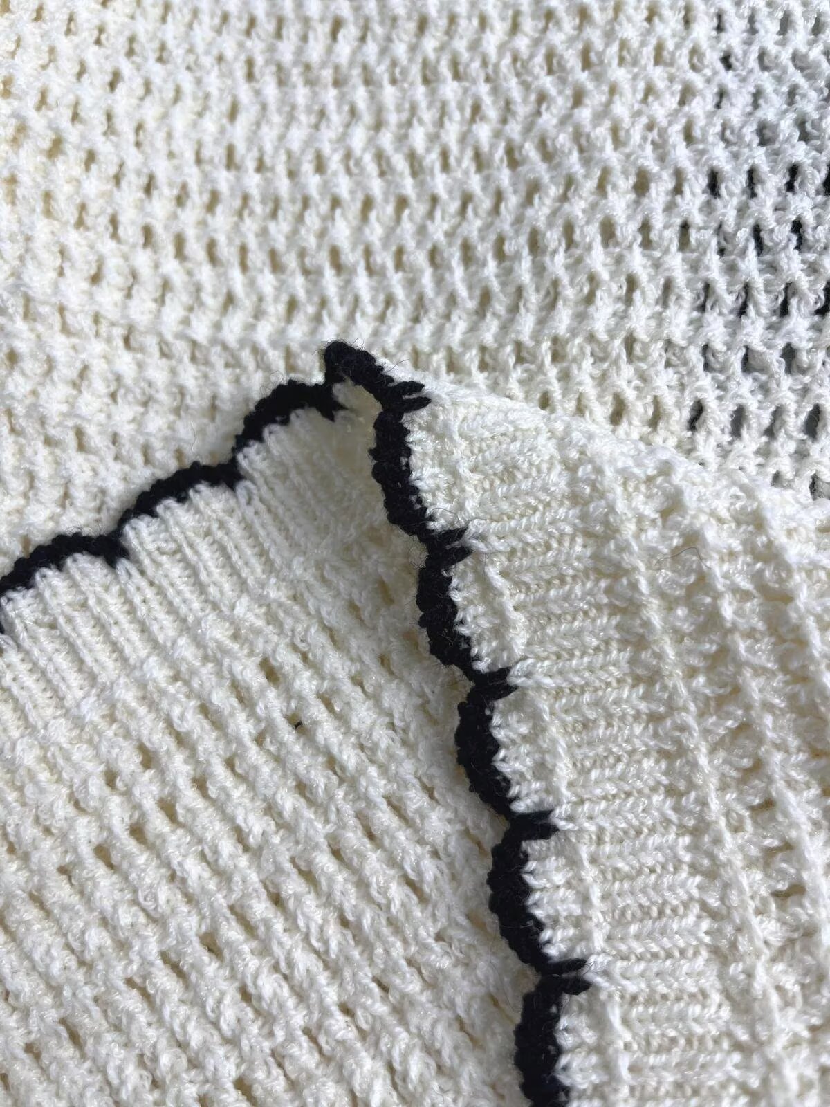 Solid Three-Quarter Length Ribbon Neckband Slim Fit Sweater