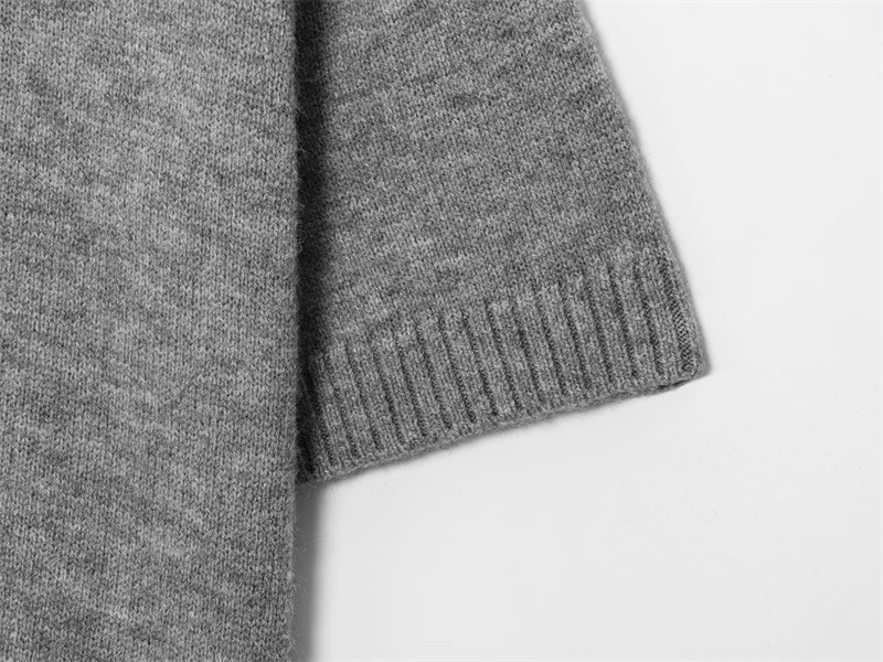 Ladies Plain Relaxed Fit Polyester Crew Sweater