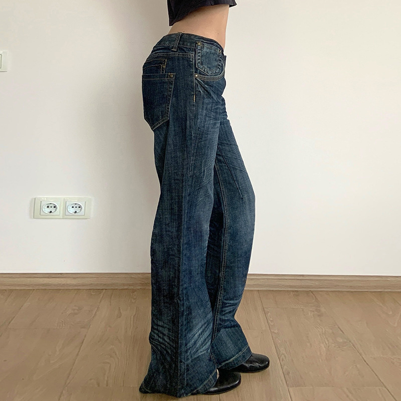 Vintage pleated washed denim jeans with loose fit and low waisted design for the street
