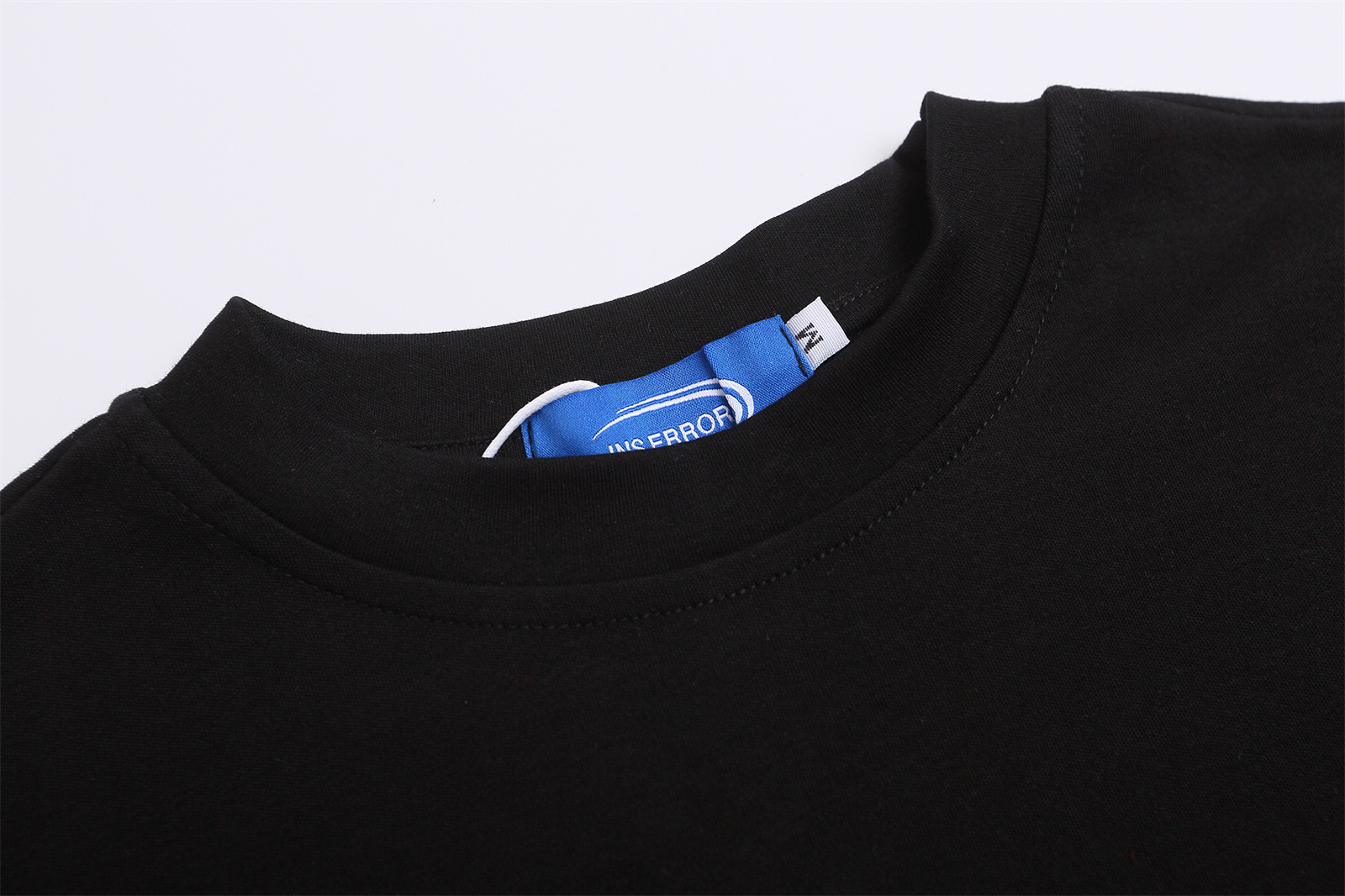 Apple towel embroidered shoulder short sleeved T-shirt for women