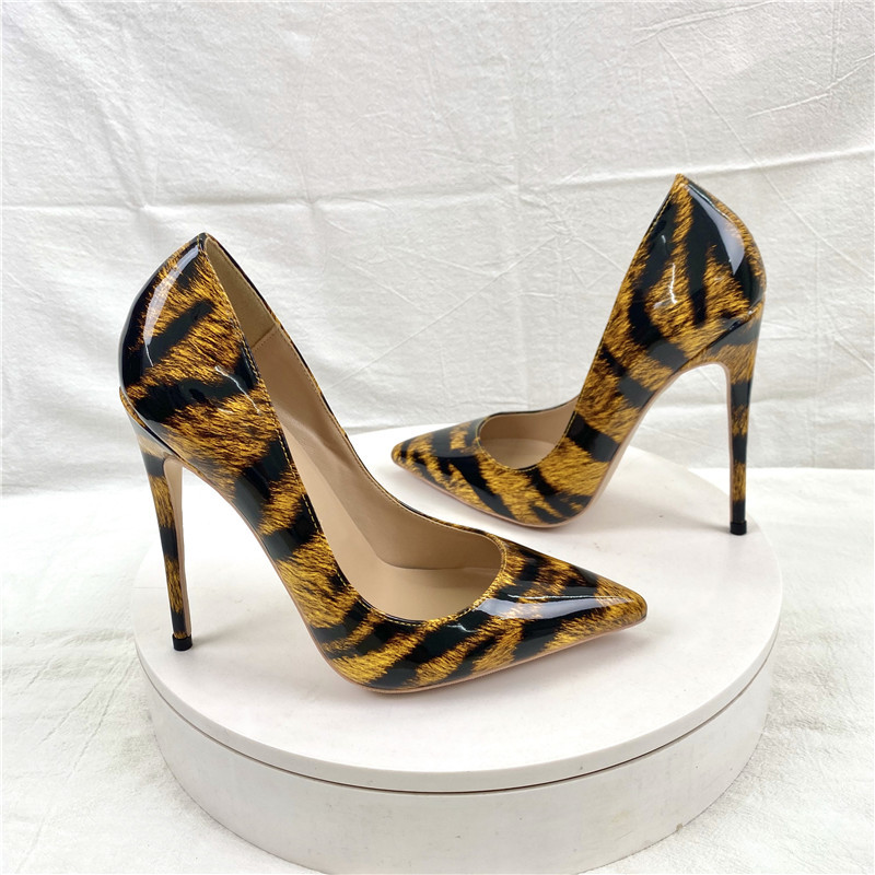 Leopard print patent leather high heels, pointed thin root fashionable women's shoes, single shoes