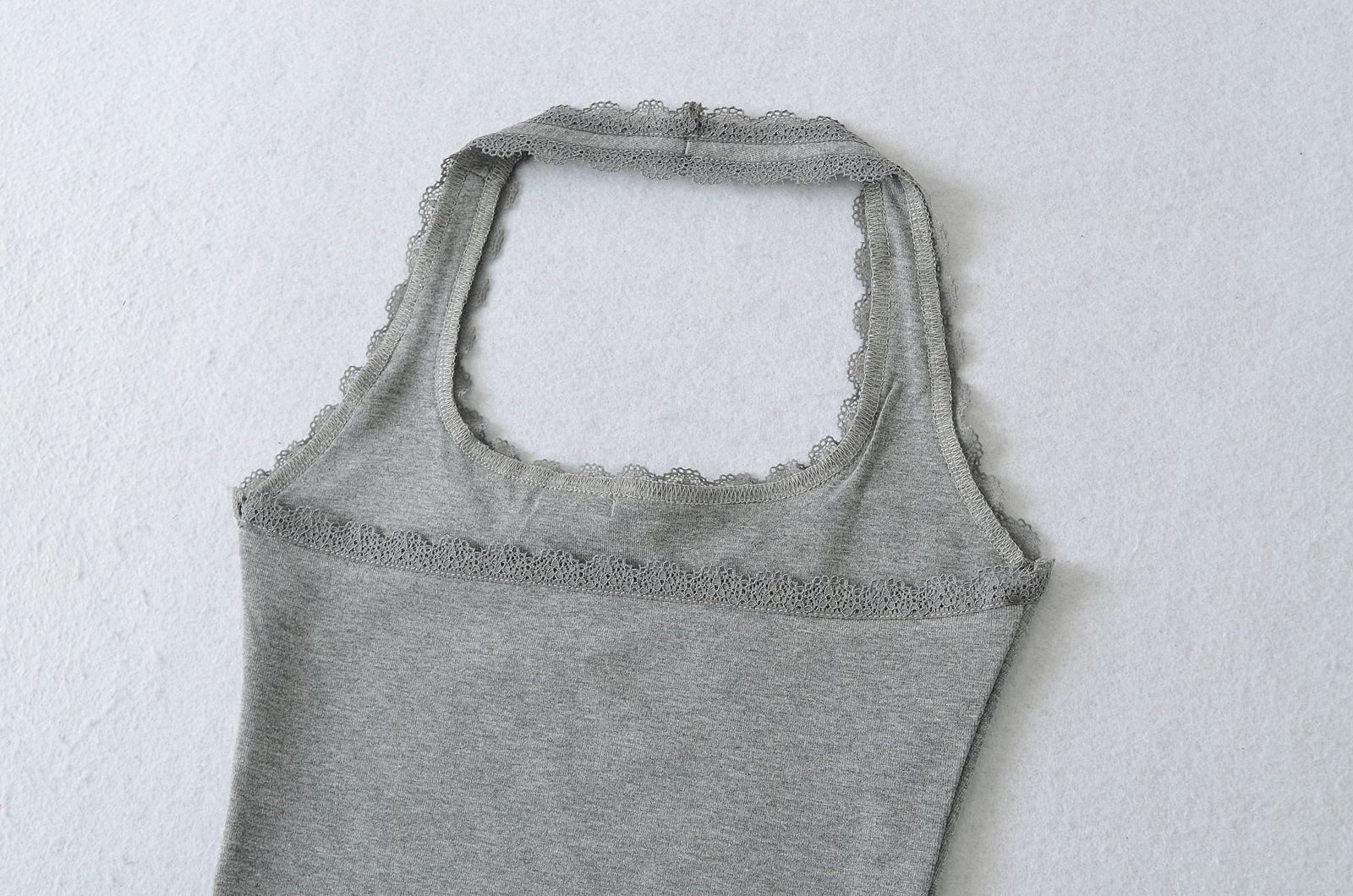 Slim Fit U-Neck Solid Color Front Bow Halter Crop Top