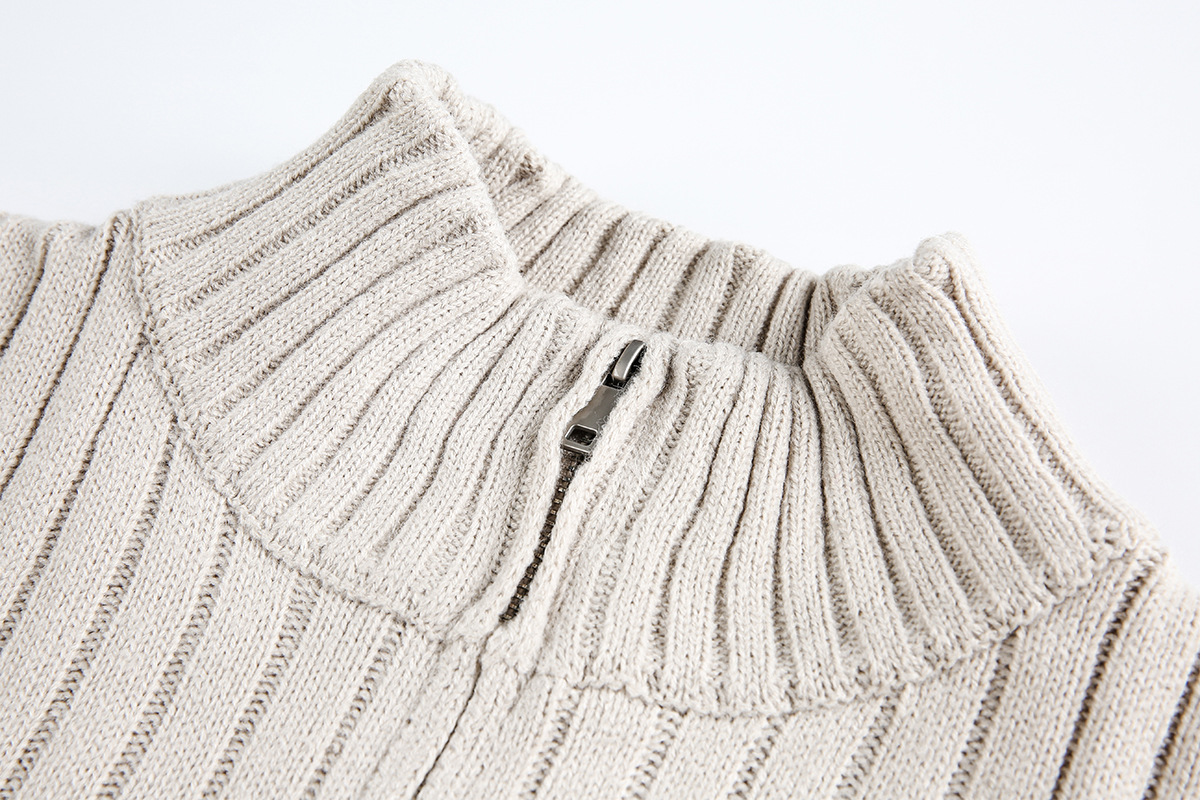 Vintage Polyester Blend Mock Collar Graphic Sweater