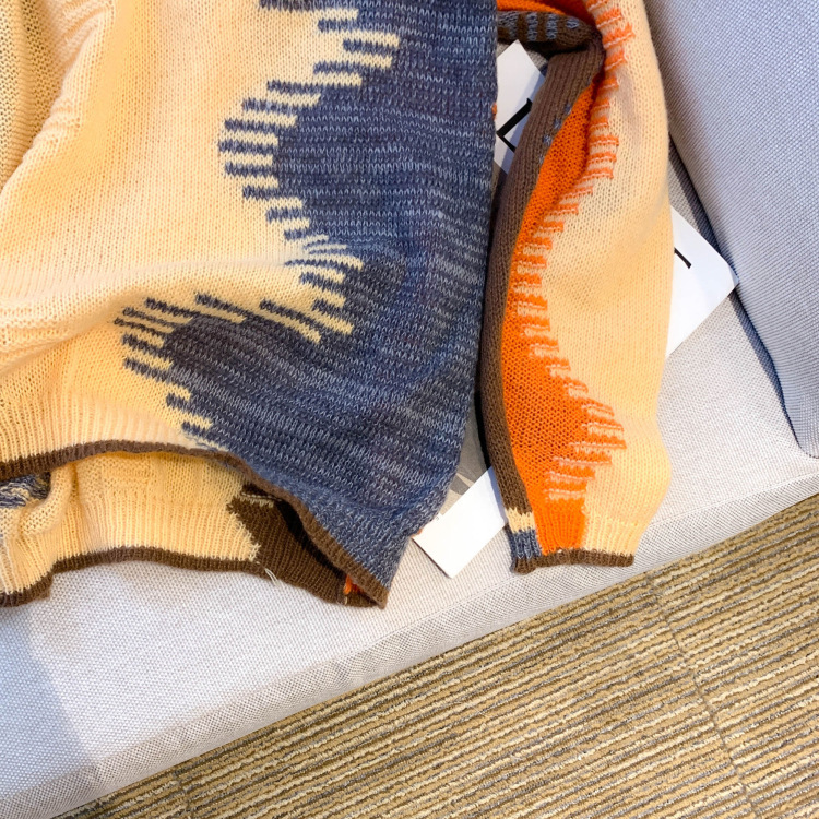 Ladies Oversized Retro Two-Tone Acrylic Sweater