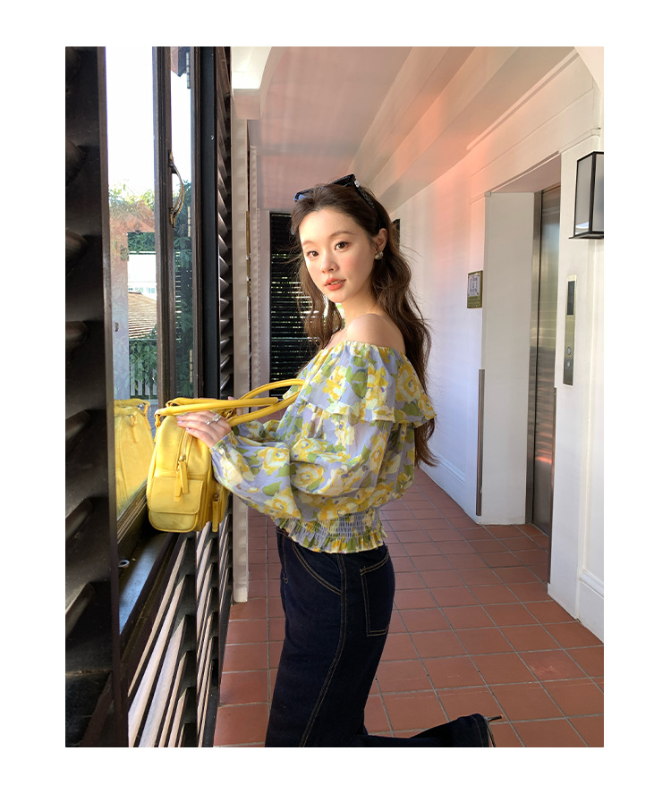 Long Sleeve Lotus Leaf Neck Fragmented Floral Blouse