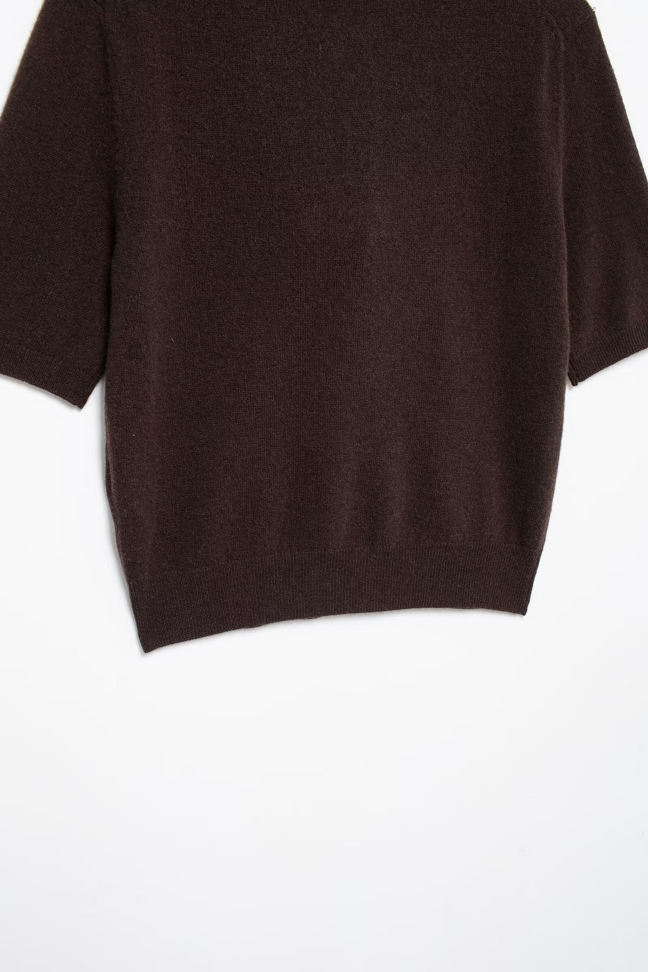 Lozenge Elbow-Length Button Placket Pullover