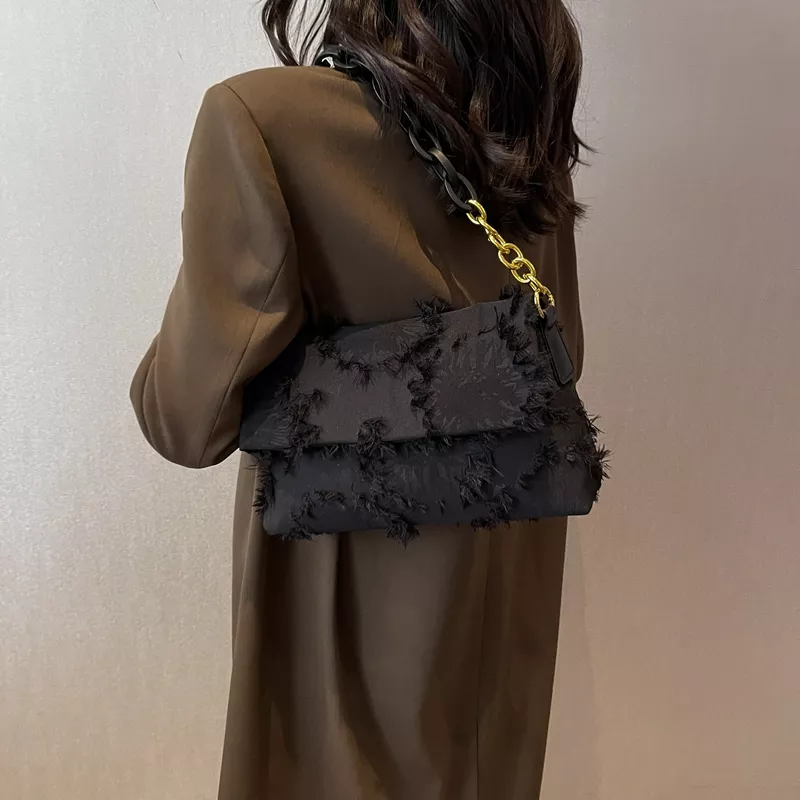 Canvas Crossbody Bags for Women New In Latest Trend Designer Chain Shoulder armpit Handbags Small Underarm Bag