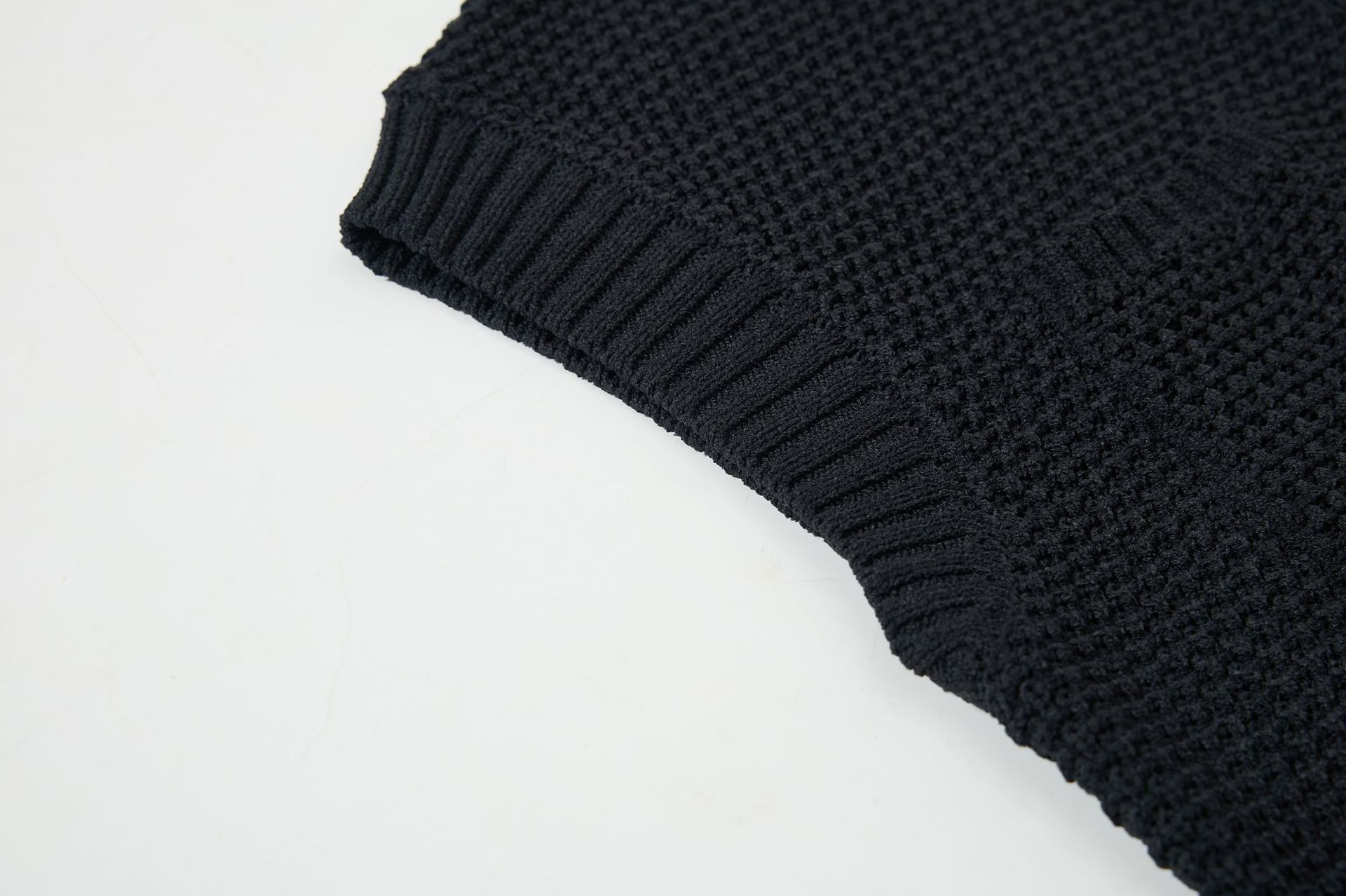 Relaxed Zipper Front Sweater Vest