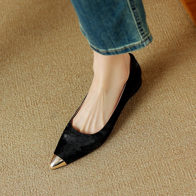 Cowhide Ladies Stiletto Shoes Single Tone Polished