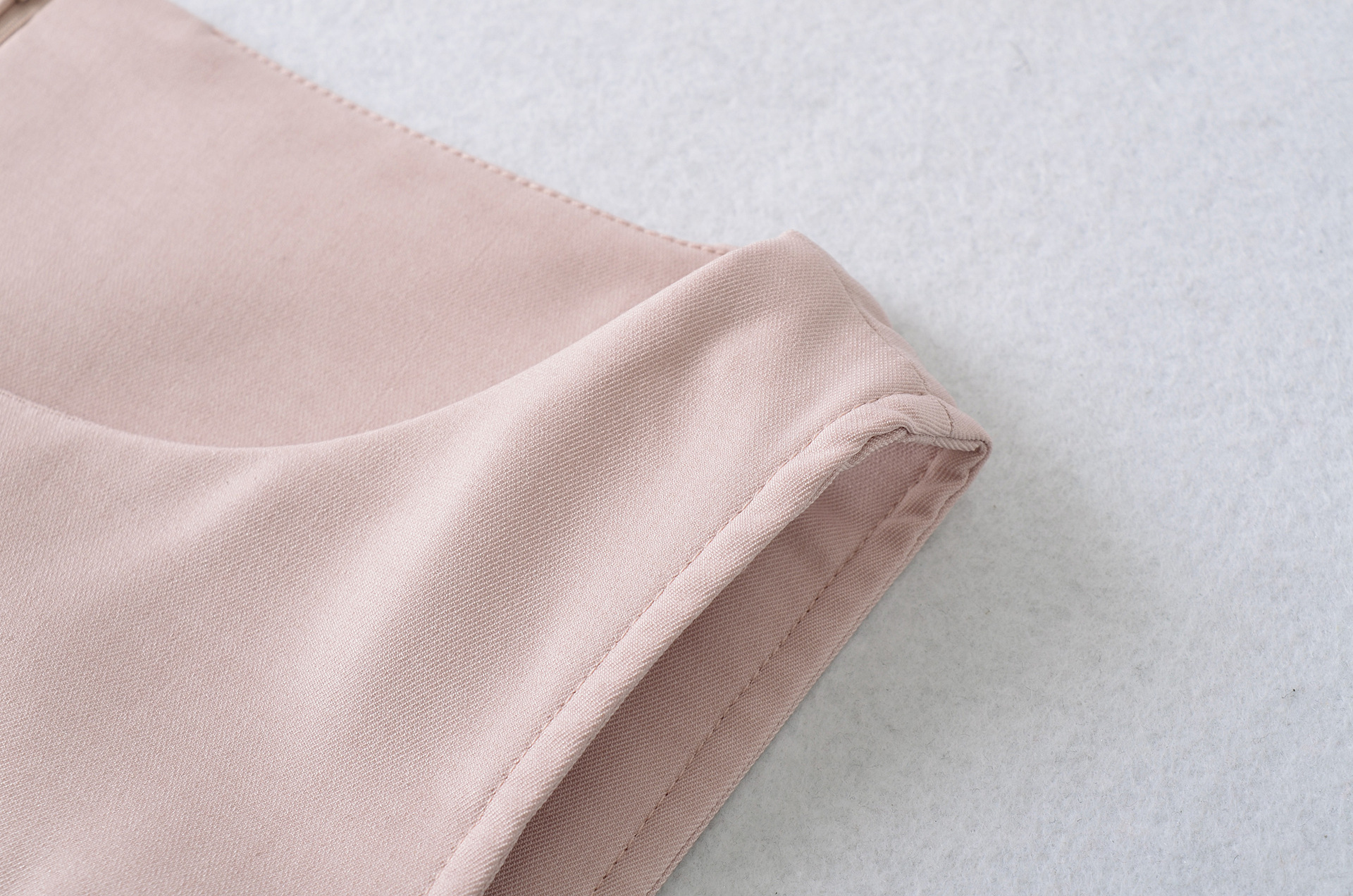 Sleeve-Free Fitted Flared Short Gown