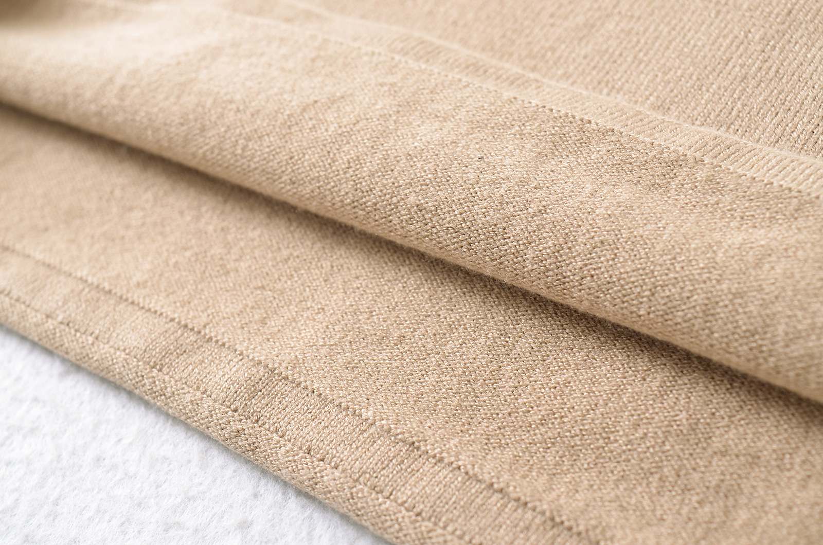 Sexy Deep U-Neck Hollow-Out Sleeve Rolled Hem Knit Tank Top