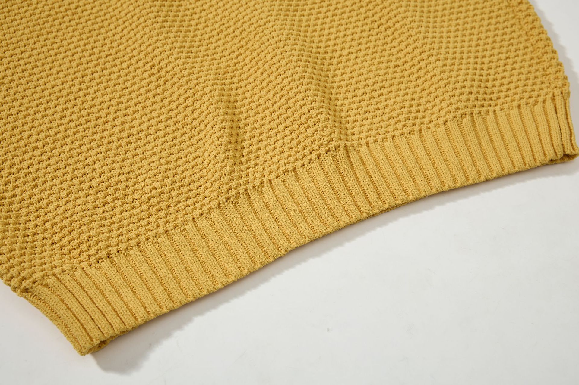 Relaxed Zipper Front Sweater Vest
