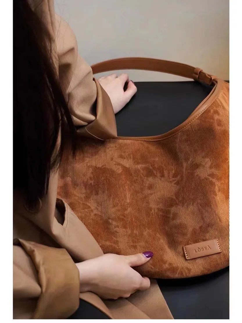 Women's Corduroy Small Shoulder Bag Solid Color Student School Bag Bag Winter Retro Travel Handbags Tote Bags
