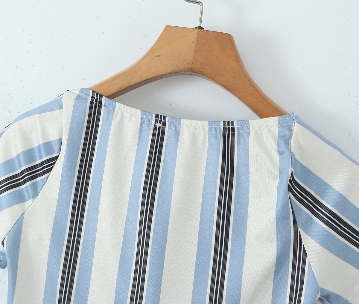 Crew Neck Short Sleeve Sleek Linear Panel Tee