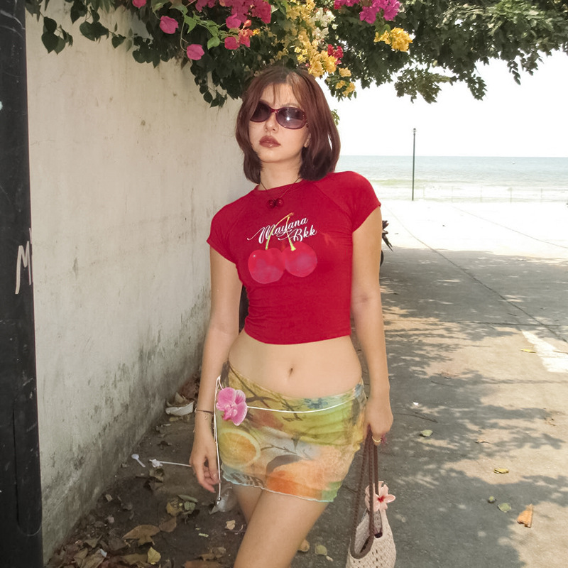 Tropical Print Raglan Fitted Crop Polyester Spandex T-Shirt