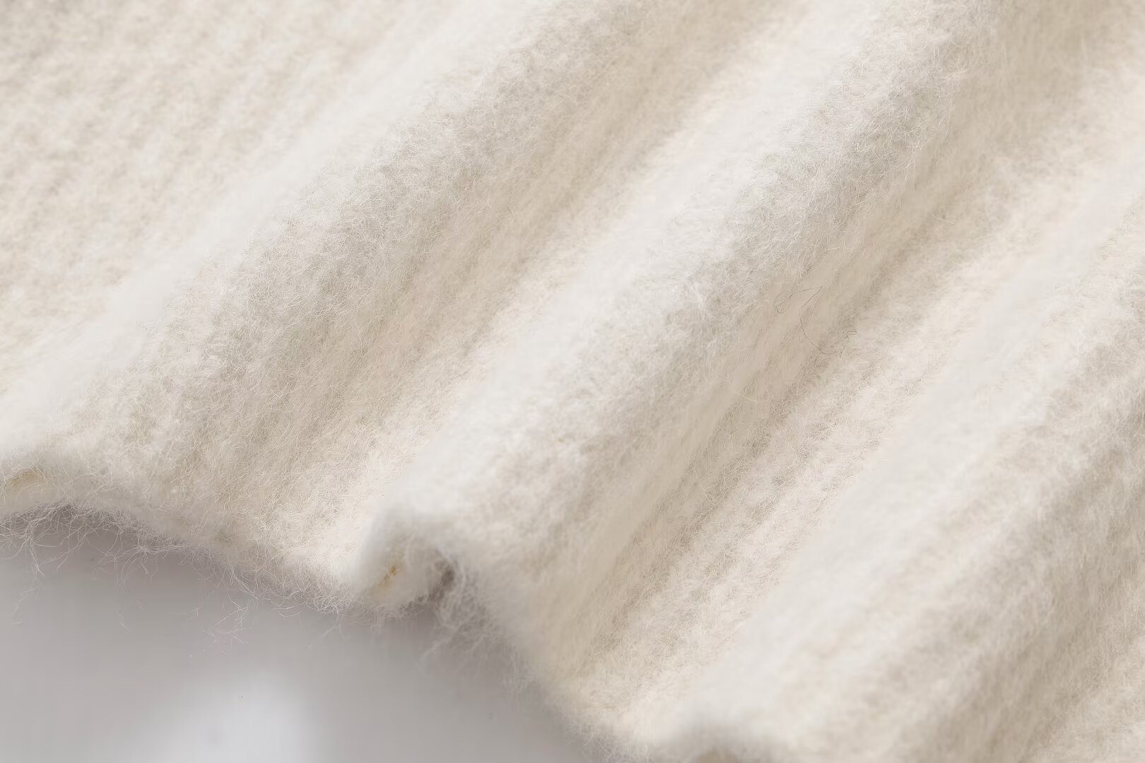 Crewneck Plain Cropped Polyester Sweater