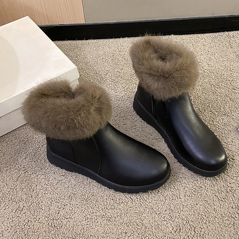 Thick and warm cotton shoes with added fleece, flat bottom and anti slip short tube bread shoes