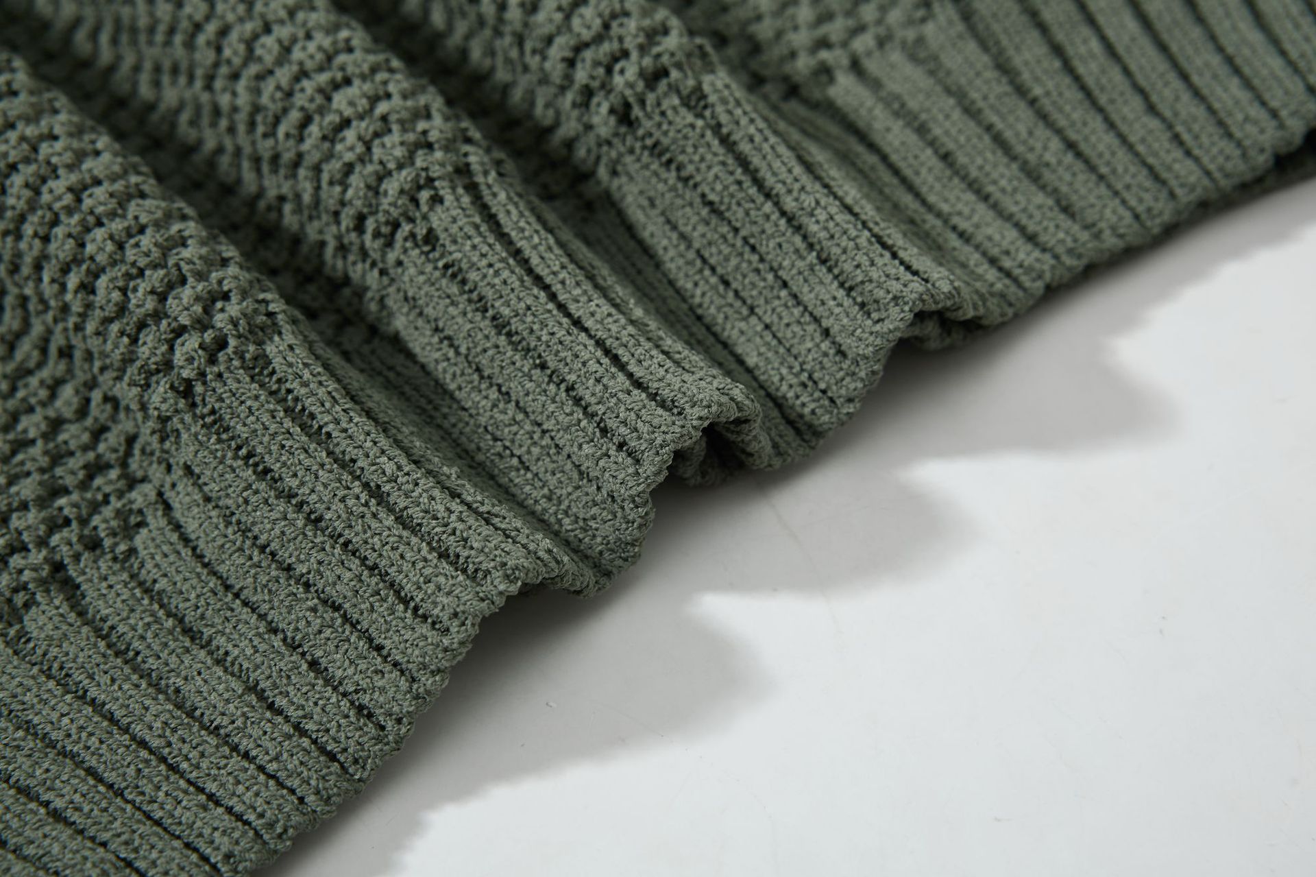 Relaxed Zipper Front Sweater Vest