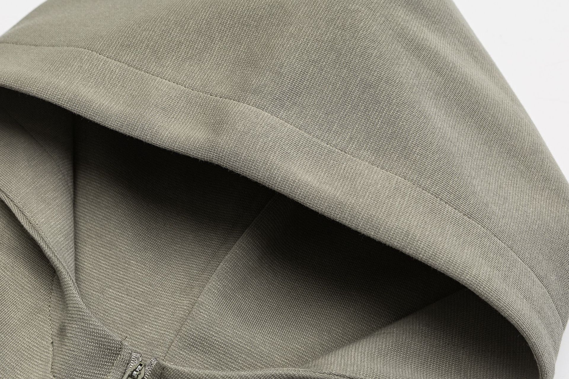 Oversized Single-Tone Sectioned Hood Zipper Sweatshirt