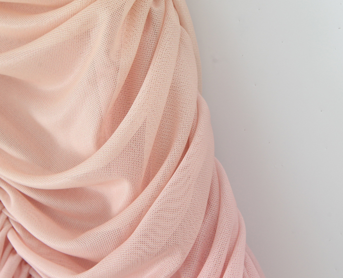 Gradient wrinkled waist cinching strapless dress
