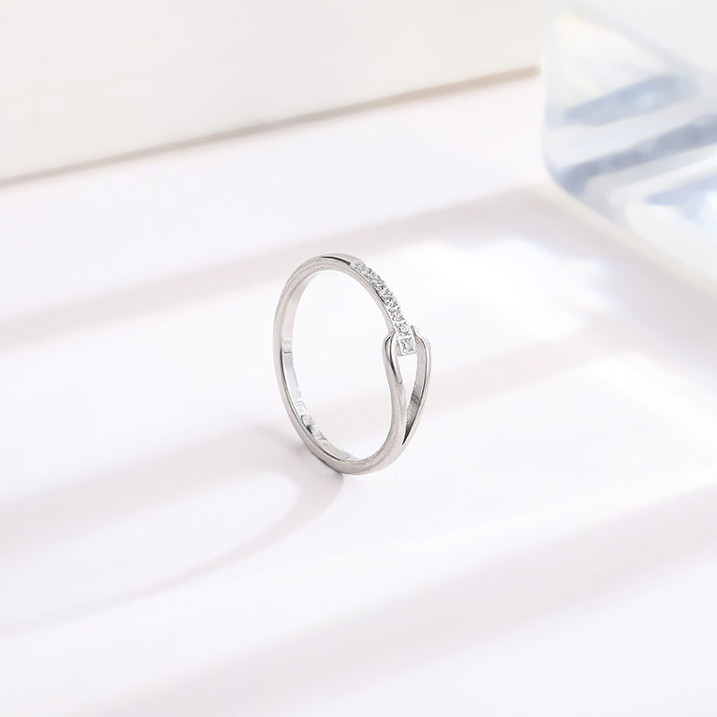 Approximately long diamond hollow titanium steel ring, female niche design, light luxury, fashionable and personalized ring