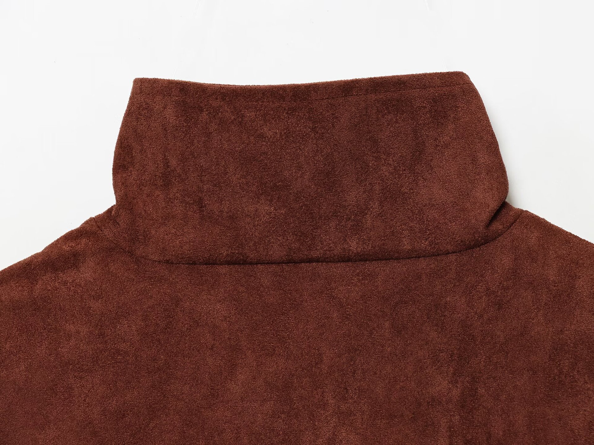 Suede textured pleated outerwear