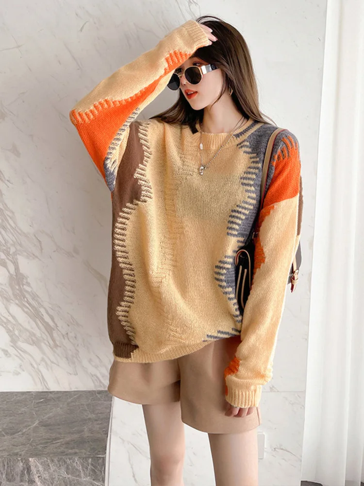 Ladies Oversized Retro Two-Tone Acrylic Sweater