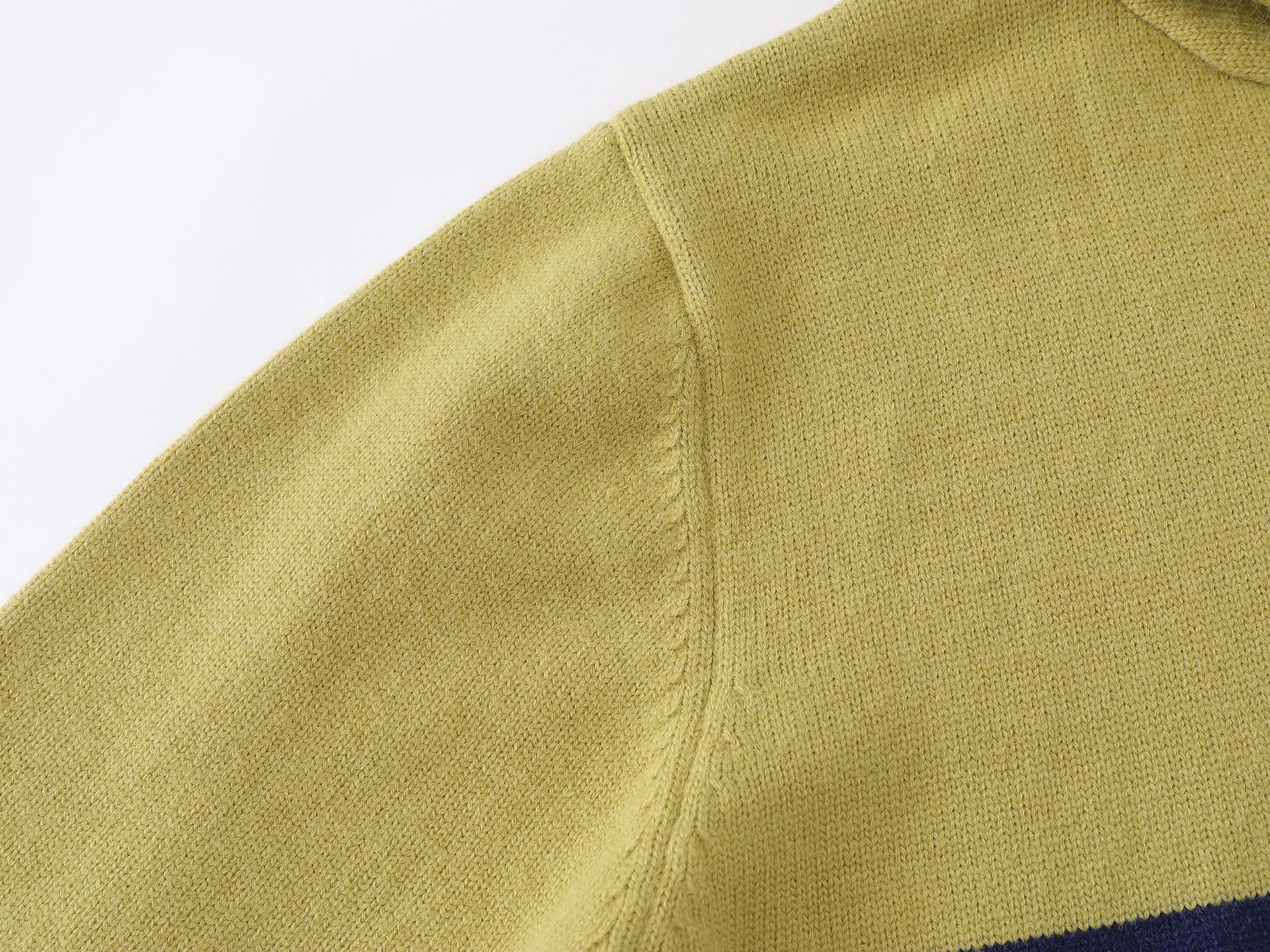 Breathable Contrast Panel Oversized Hood Sweater