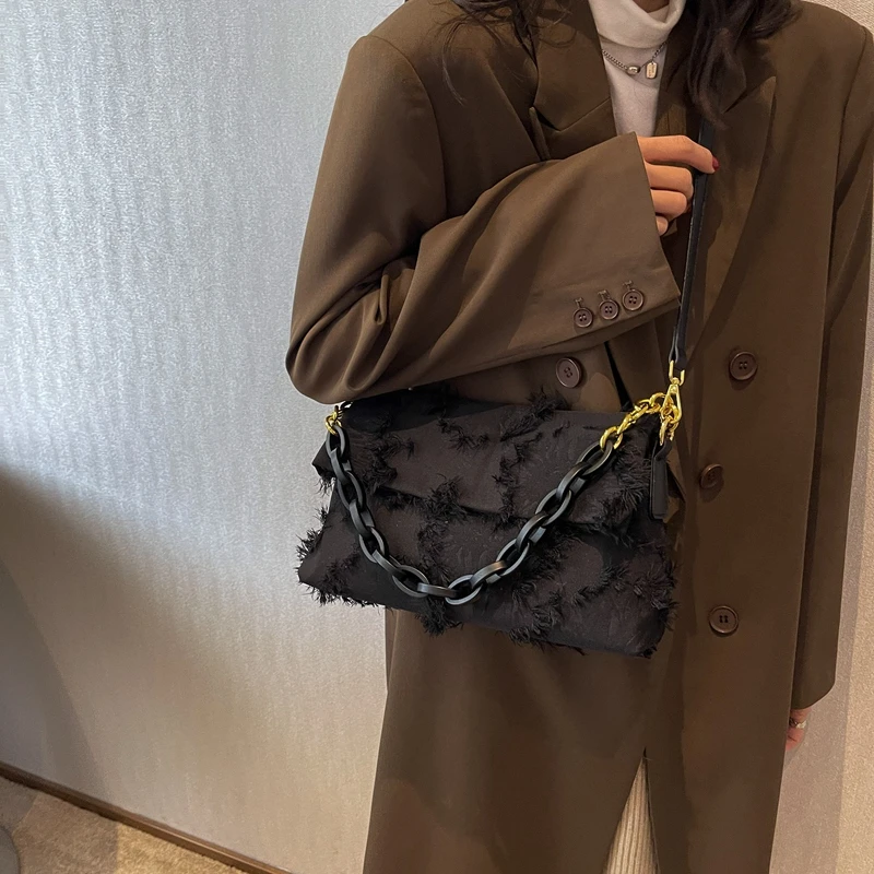 Canvas Crossbody Bags for Women New In Latest Trend Designer Chain Shoulder armpit Handbags Small Underarm Bag