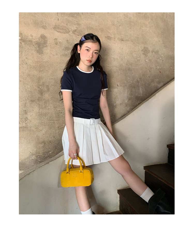 Ladies Solid Round Neck Slim Fit Tee