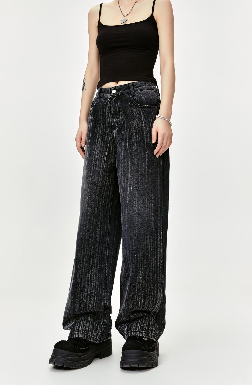 Washed Design Streamline Scratch Oversize Floor-Length Denim Pants