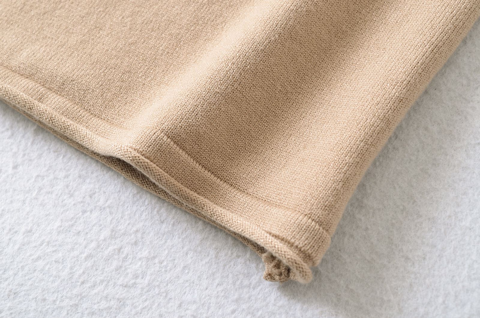 Sexy Deep U-Neck Hollow-Out Sleeve Rolled Hem Knit Tank Top