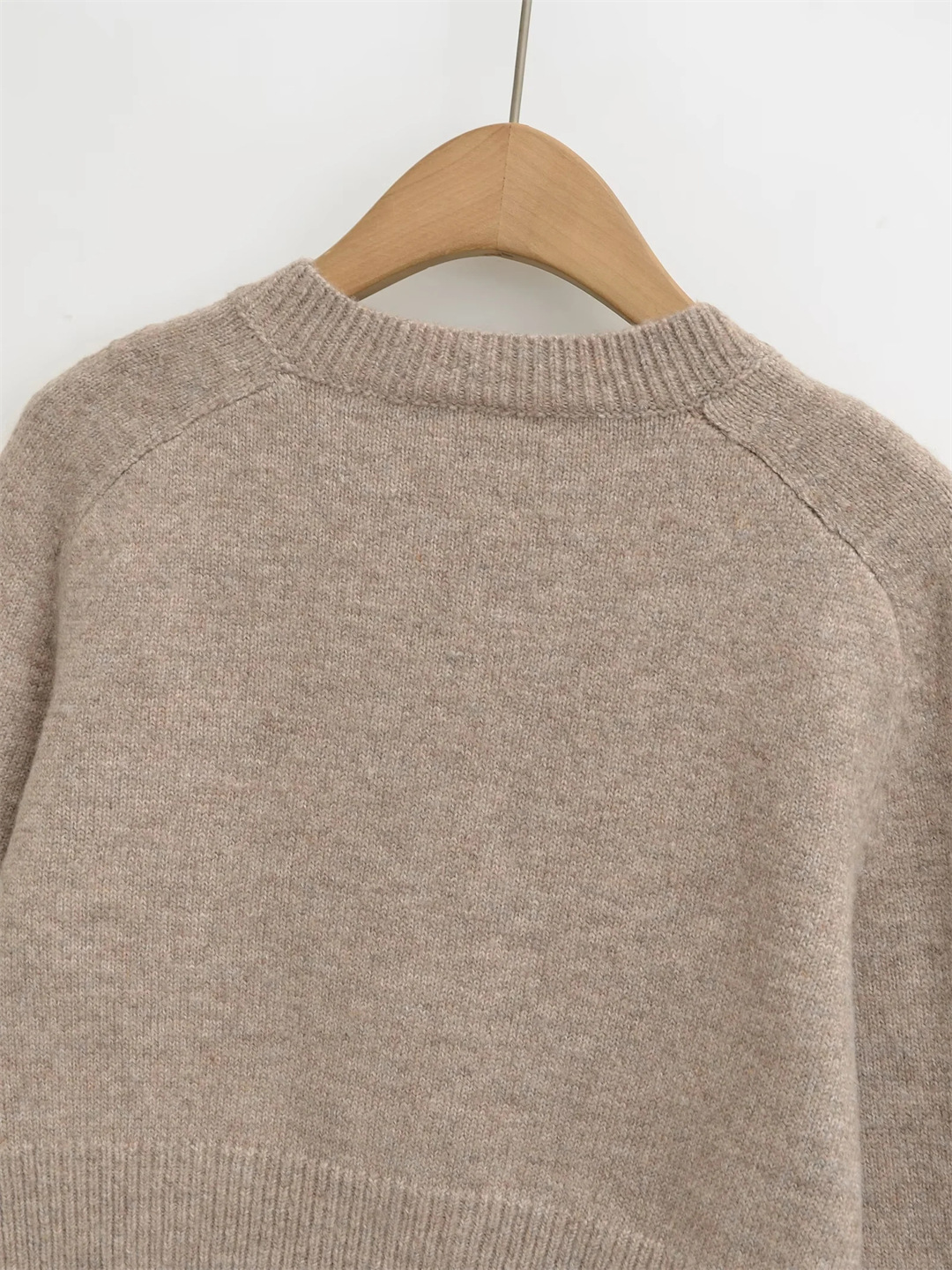 Plain Urban Crew One-Clasp Full-Arm Crop Cardigan