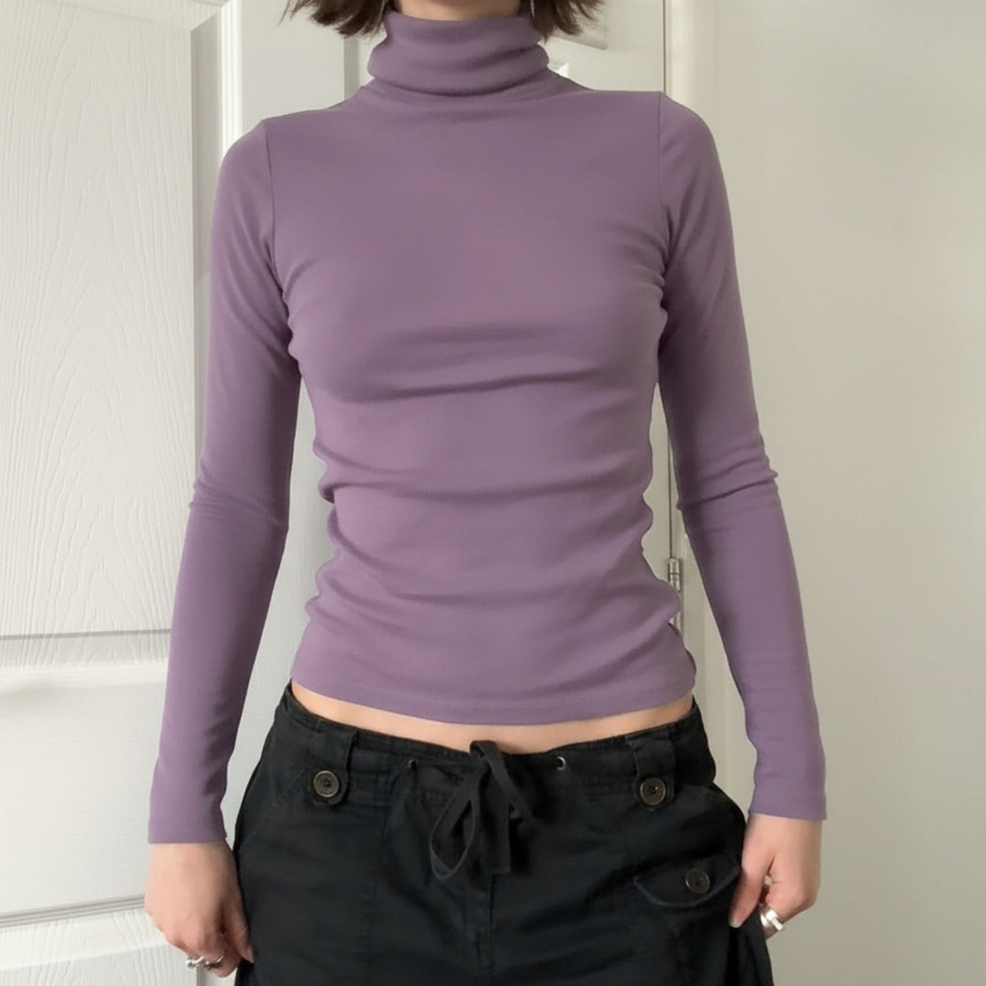Fitted Wrist-Length Turtleneck Knitted Tee