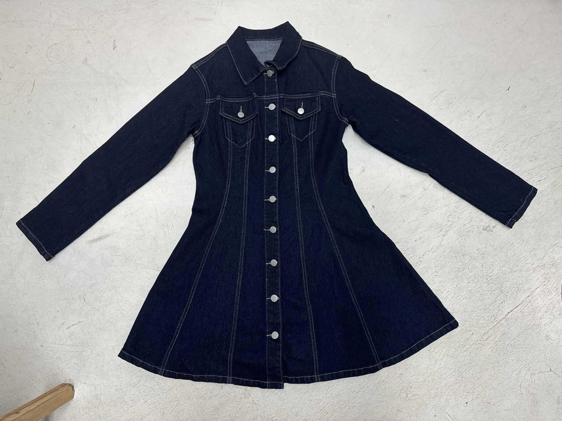 Sleek Flattering Polo Collar Long Sleeve Cotton Dress